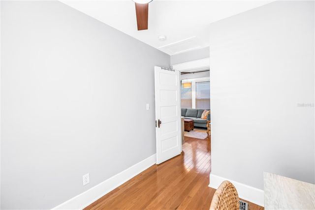 748 11TH AVENUE N, St Petersburg, FL 33701