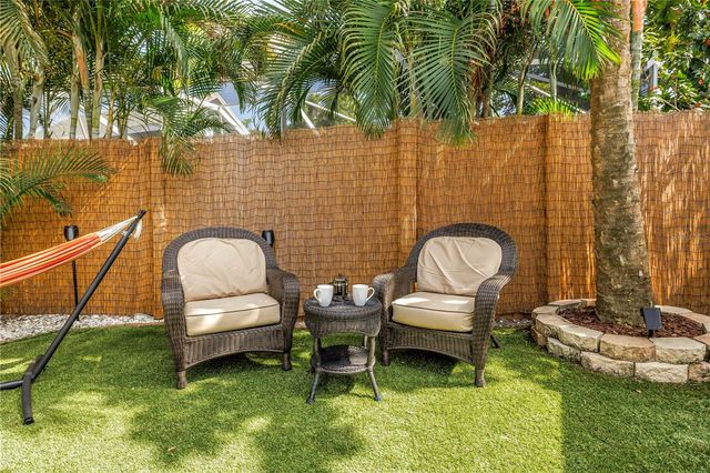 748 11TH AVENUE N, St Petersburg, FL 33701