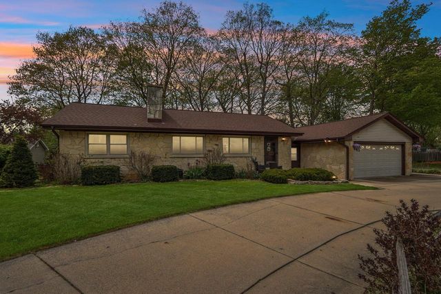 4761 81st STREET, Greenfield, WI 53220