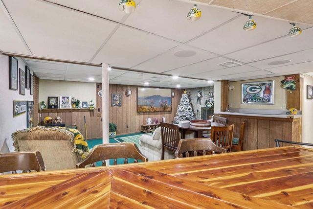 4761 81st STREET, Greenfield, WI 53220
