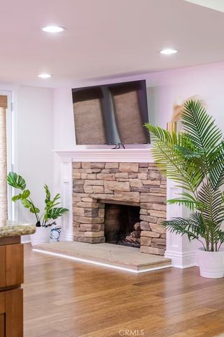 6817 E Bacarro, Long Beach, CA 90815