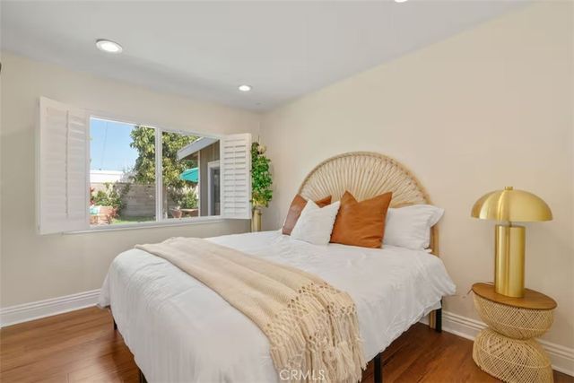 6817 E Bacarro, Long Beach, CA 90815