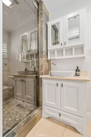 6817 E Bacarro, Long Beach, CA 90815