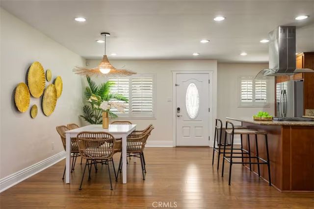 6817 E Bacarro, Long Beach, CA 90815