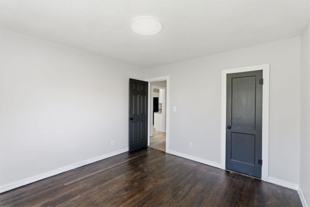 2438 S hydraulic, Wichita, KS 67211