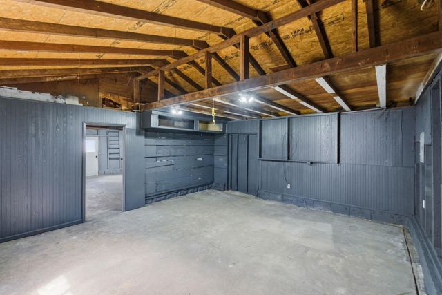 2438 S hydraulic, Wichita, KS 67211