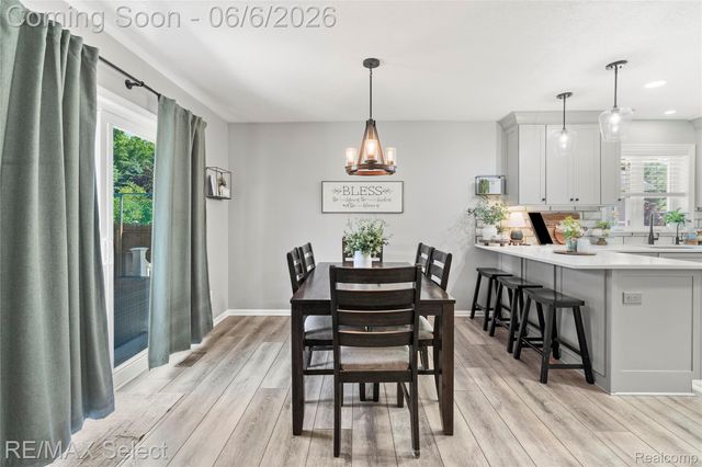 2288 Lost Creek Drive, Clayton Charter Township, MI 48433