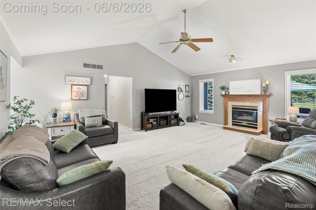 2288 Lost Creek Drive, Clayton Charter Township, MI 48433