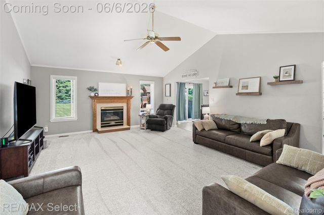 2288 Lost Creek Drive, Clayton Charter Township, MI 48433