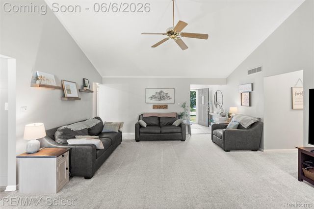 2288 Lost Creek Drive, Clayton Charter Township, MI 48433