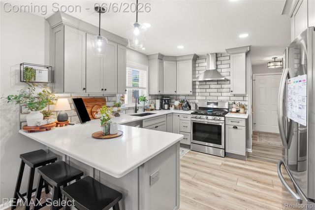 2288 Lost Creek Drive, Clayton Charter Township, MI 48433