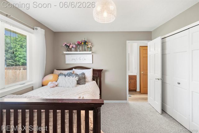 2288 Lost Creek Drive, Clayton Charter Township, MI 48433