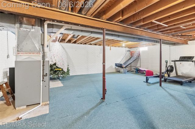 2288 Lost Creek Drive, Clayton Charter Township, MI 48433