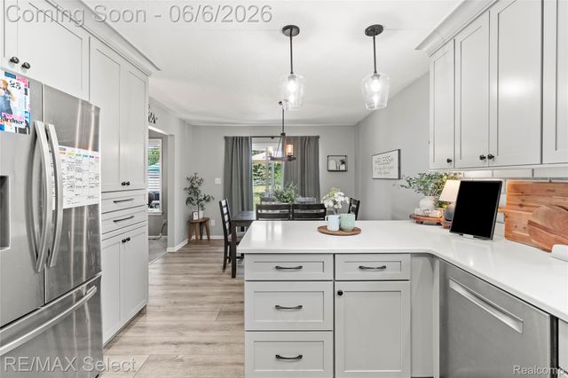 2288 Lost Creek Drive, Clayton Charter Township, MI 48433