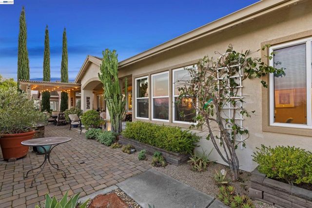 1062 Bountiful Way, Brentwood, CA 94513