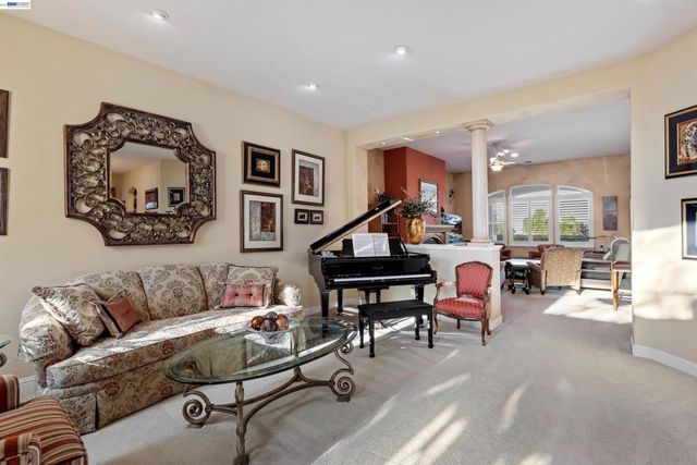 1062 Bountiful Way, Brentwood, CA 94513