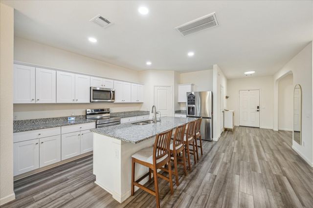 1053 Lacebark Pine Lane, Brookshire, TX 77423