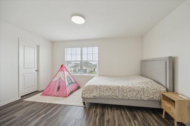 1053 Lacebark Pine Lane, Brookshire, TX 77423