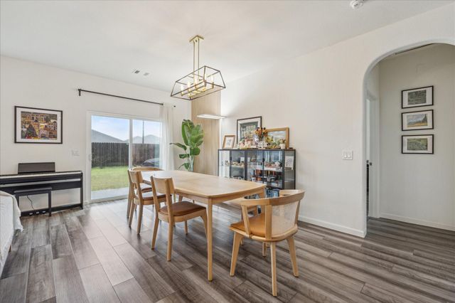 1053 Lacebark Pine Lane, Brookshire, TX 77423