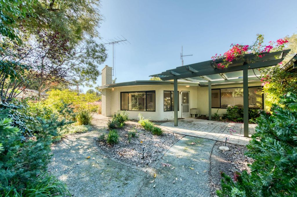 Image 48 of property listing at 5912 E Hamilton Avenue, Fresno, CA 93727