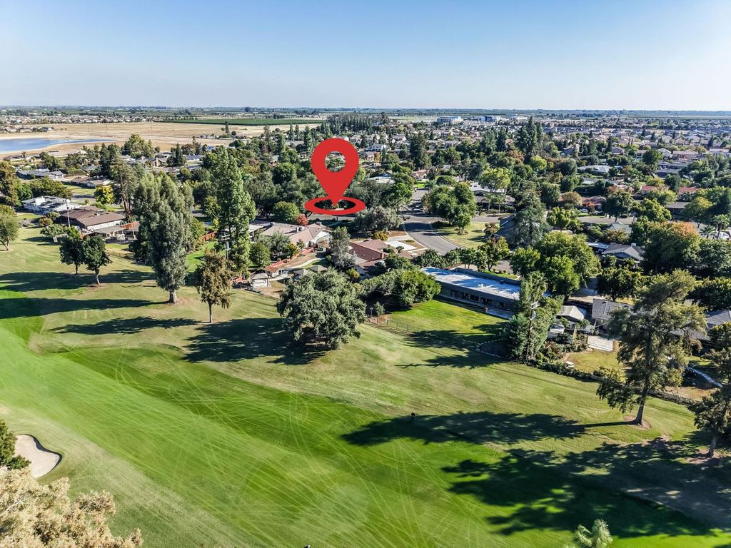 Image 62 of property listing at 5912 E Hamilton Avenue, Fresno, CA 93727