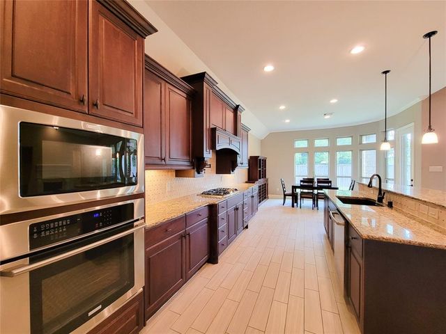 139 Haileys Run, Montgomery, TX 77316