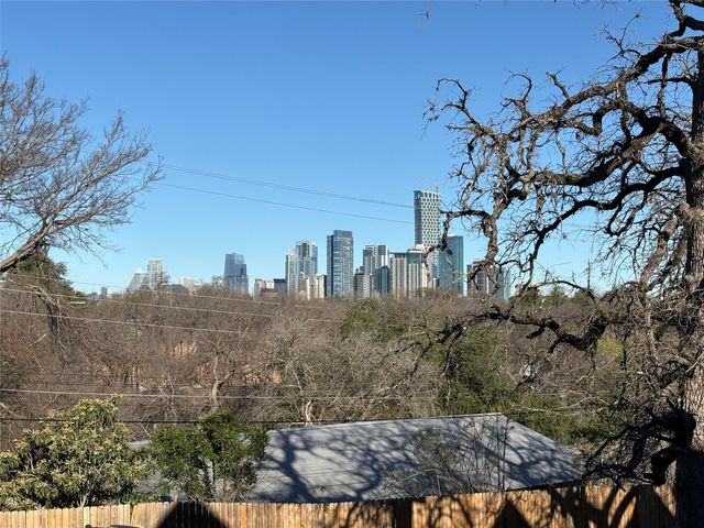 1514 Parker LN 111, Austin, TX 78741