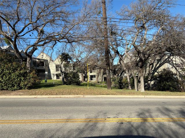 1514 Parker LN 111, Austin, TX 78741