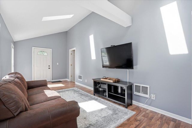30024 Mound DRIVE, Burlington, WI 53105