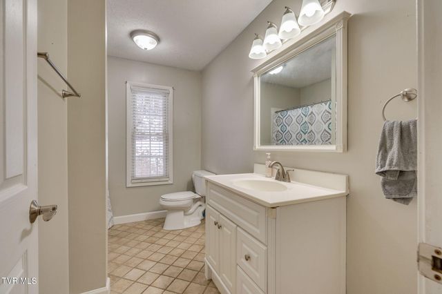 135 Riders Drive, Gate City, VA 24251