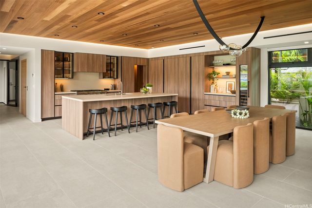 4543 Aukai Avenue, Honolulu, HI 96816