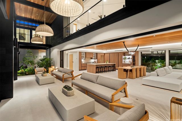 4543 Aukai Avenue, Honolulu, HI 96816