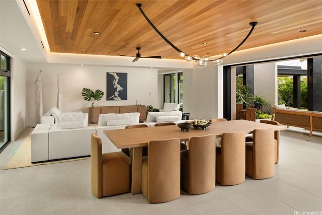 4543 Aukai Avenue, Honolulu, HI 96816