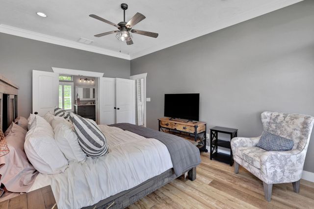 231 Ridge Cove Lane, Coldspring, TX 77331