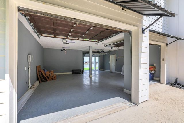 231 Ridge Cove Lane, Coldspring, TX 77331