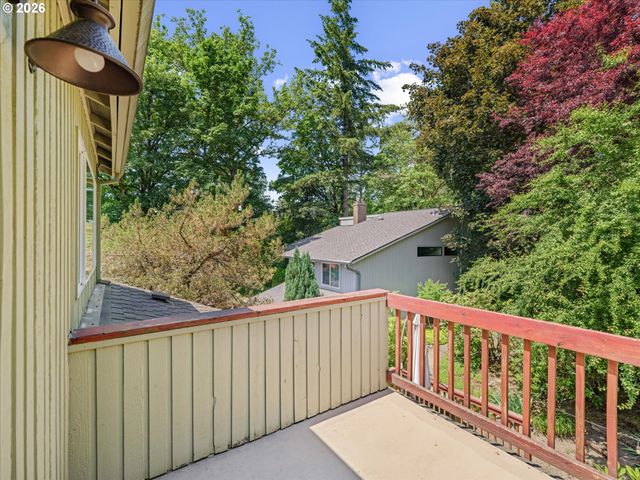 115 TOUCHSTONE Ter, Lake Oswego, OR 97035