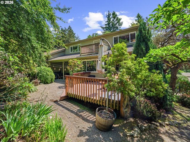 115 TOUCHSTONE Ter, Lake Oswego, OR 97035