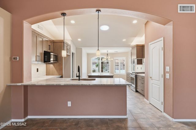 37814 S Boulder Wind Drive, Tucson, AZ 85739