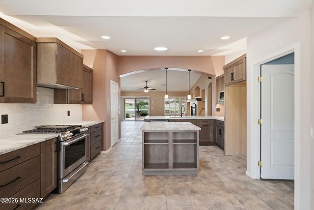 37814 S Boulder Wind Drive, Tucson, AZ 85739