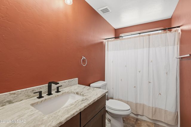 37814 S Boulder Wind Drive, Tucson, AZ 85739