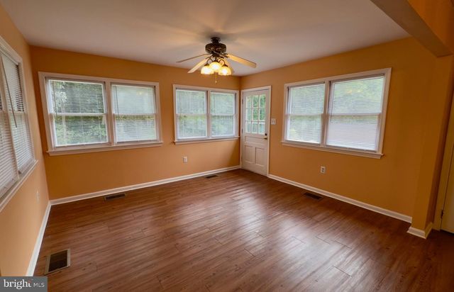 2664 WARRENTON RD, Fredericksburg, VA 22406