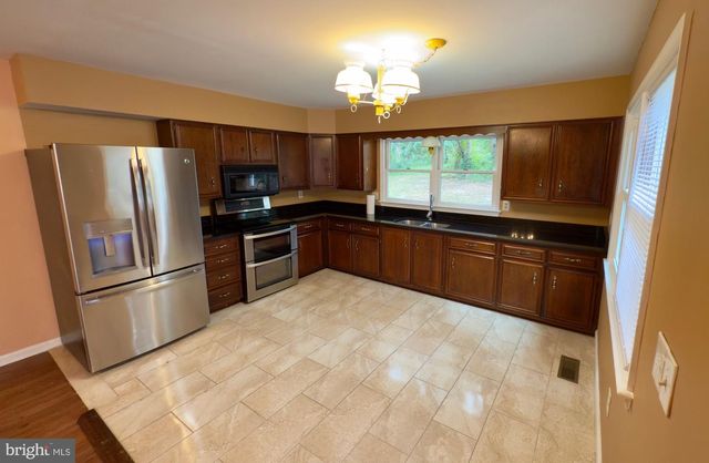 2664 WARRENTON RD, Fredericksburg, VA 22406