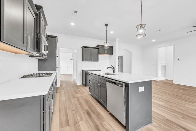 105 Sweet Clover Ct, Clarksville, TN 37040