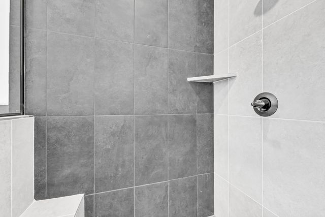 105 Sweet Clover Ct, Clarksville, TN 37040