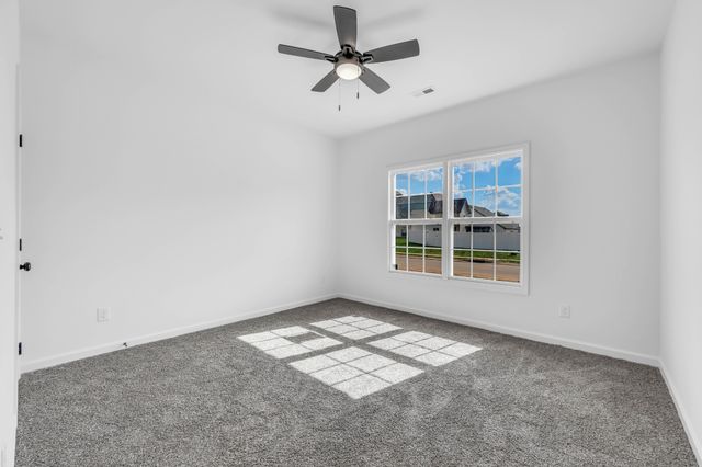 105 Sweet Clover Ct, Clarksville, TN 37040