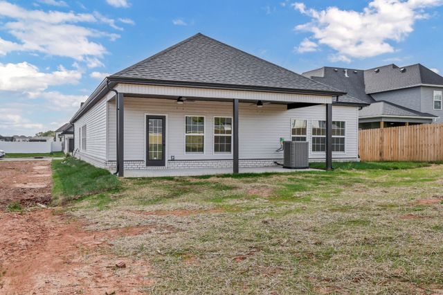 105 Sweet Clover Ct, Clarksville, TN 37040