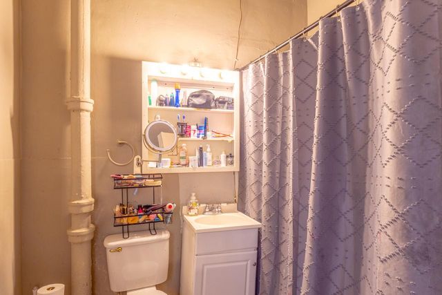 1327 W Orchard STREET, Milwaukee, WI 53204
