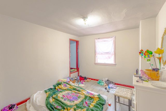 1327 W Orchard STREET, Milwaukee, WI 53204