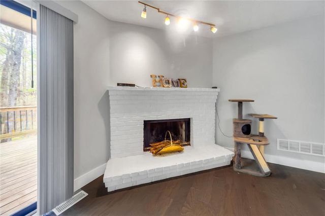 1850 Coachman Cove, Snellville, GA 30078