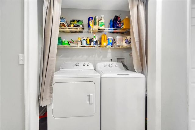 1850 Coachman Cove, Snellville, GA 30078